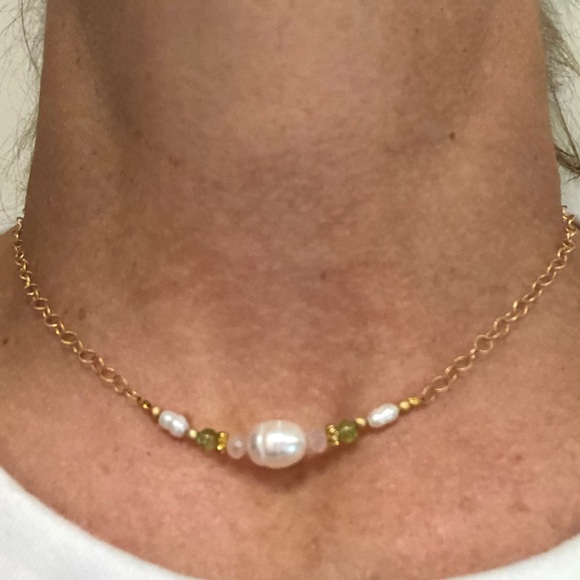 Gold Filled Pearl & Crystal Necklace - Picture 5 of 6